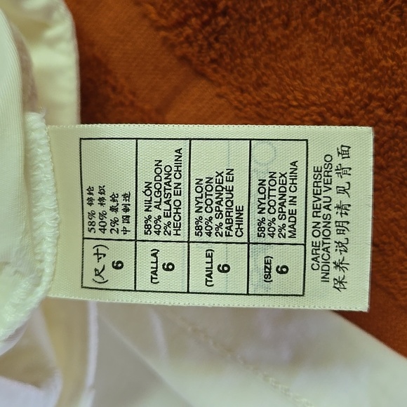 MAX STUDIO | NWT Cropped Pants in White sz 6 - Picture 6 of 7